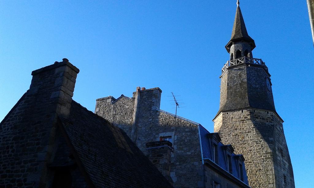 Le Médiéval - Hôtel Le Challonge Dinan Exterior foto